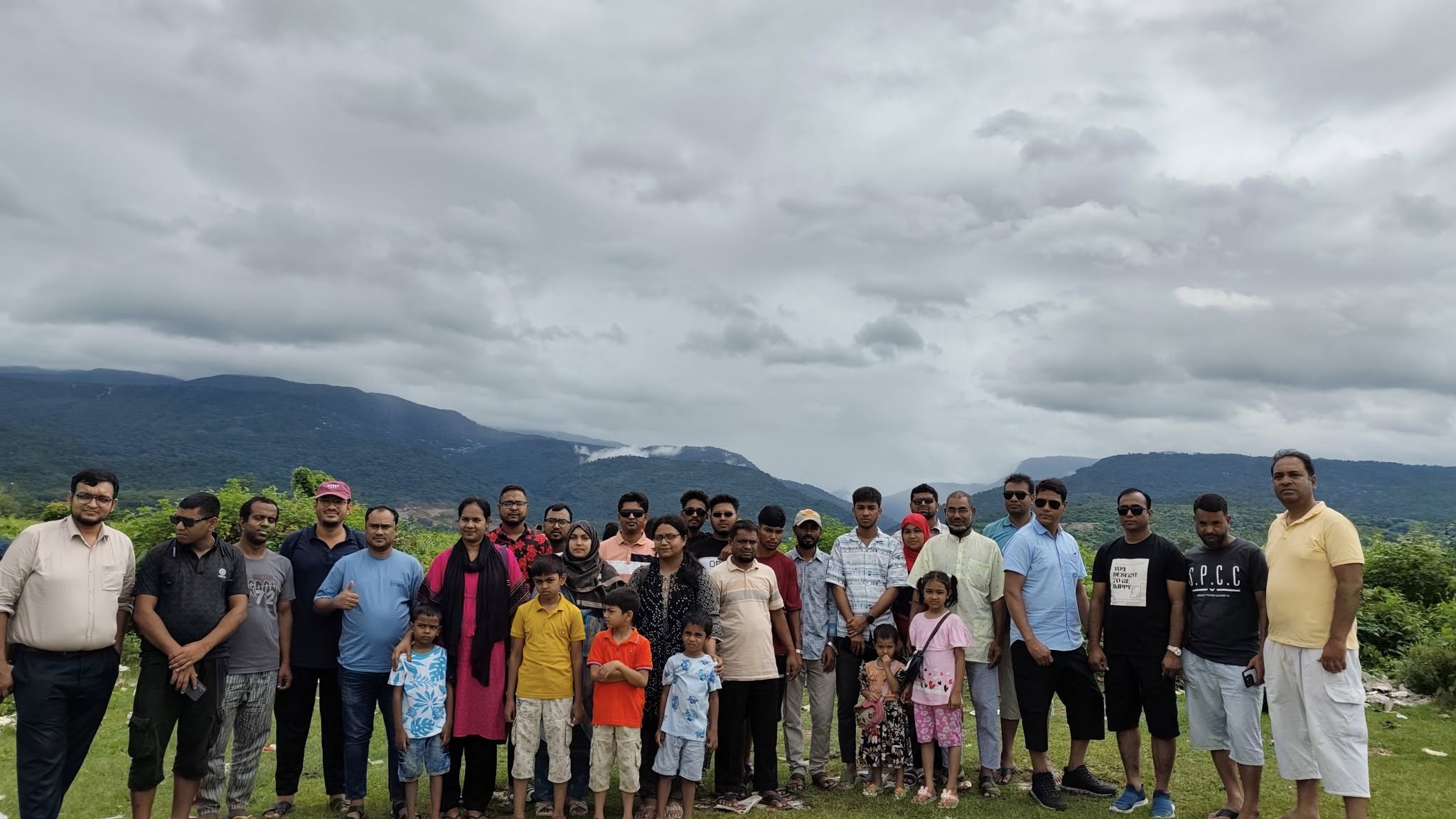 সিলেট, জাফলং, সাদাপাথর রাতারগুল, শ্রীমঙ্গল চা বাগান (প্যাকেজ-৪)
